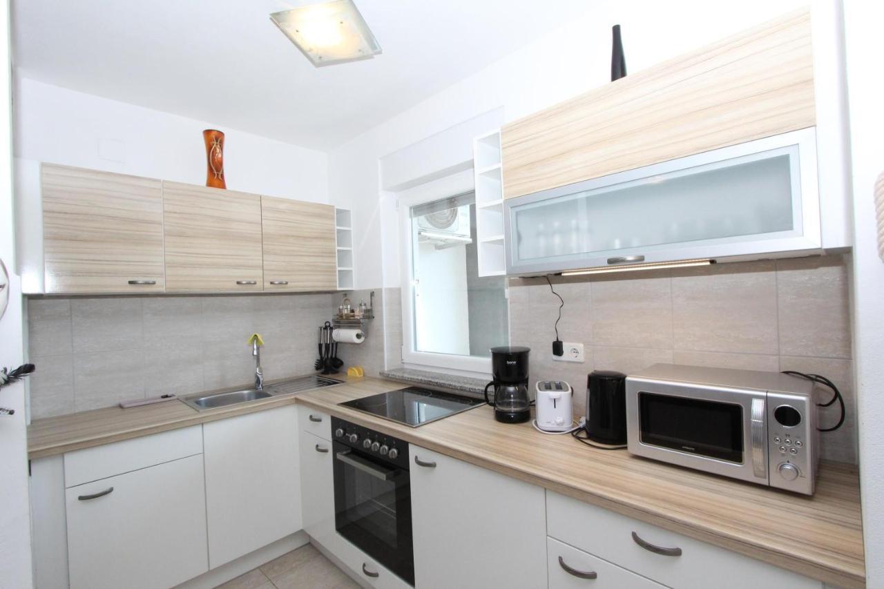 רוביני Apartment Adi מראה חיצוני תמונה