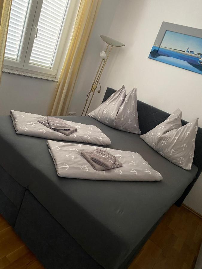 רוביני Apartment Adi מראה חיצוני תמונה