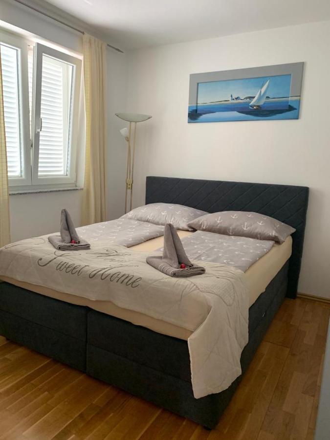 רוביני Apartment Adi מראה חיצוני תמונה
